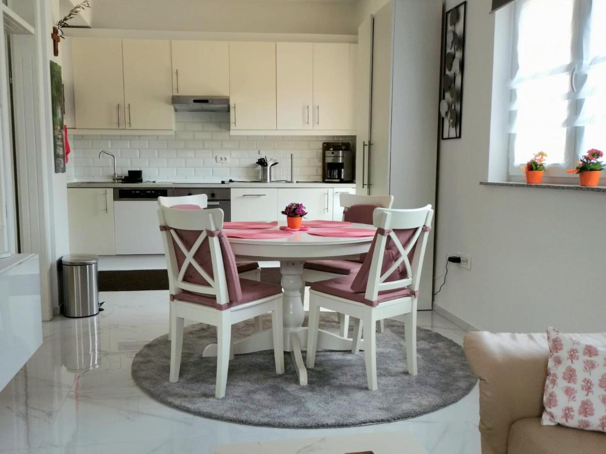 Apartment Grazia Пула Экстерьер фото